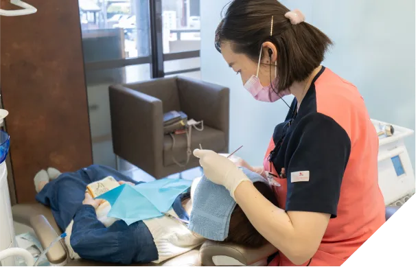 歯科衛生士による専門的なクリーニング